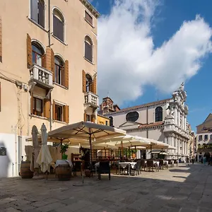 giglio-suite-2476.hotelinveneto.com/